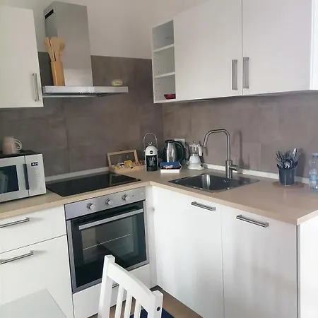Apartamento A Pirri, Via E. Toti. Cagliari. Rosas Rooms. Cagliari