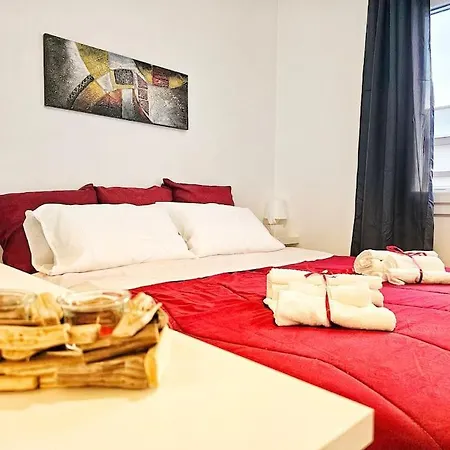 Apartment A Pirri, Via E. Toti. Cagliari. Rosas Rooms.