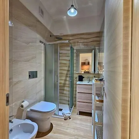 A Pirri, Via E. Toti. Cagliari. Rosas Rooms. Lejlighed