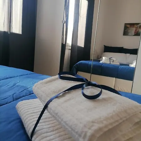 Apartment A Pirri, Via E. Toti. Cagliari. Rosas Rooms.